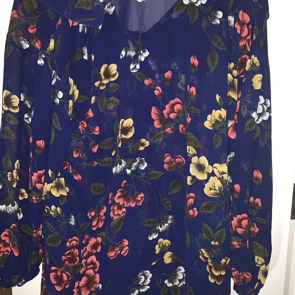 Top - Picture 4 of 4